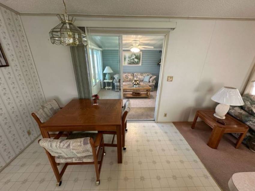 252 Dixie Circle a Haines City, FL Mobile or Manufactured Home for Sale